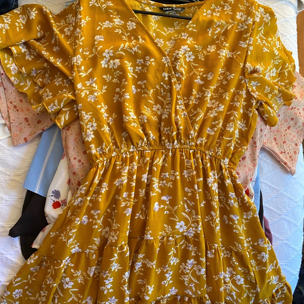 SHEIN yellow floral dress
